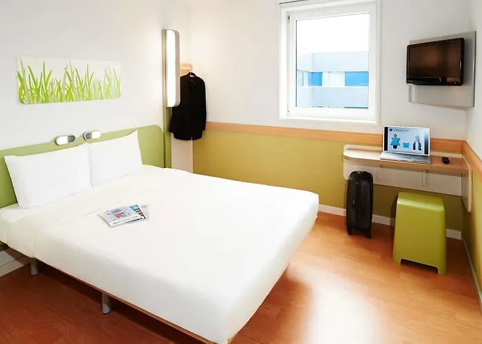 Hotel Ibis Budget Ost