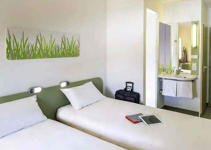 Ibis Budget Ost Hotel 2*